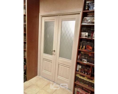 Дверь межкомнатная из эко шпона «Прима-3» Cappuccino Melinga стекло White Сrystal